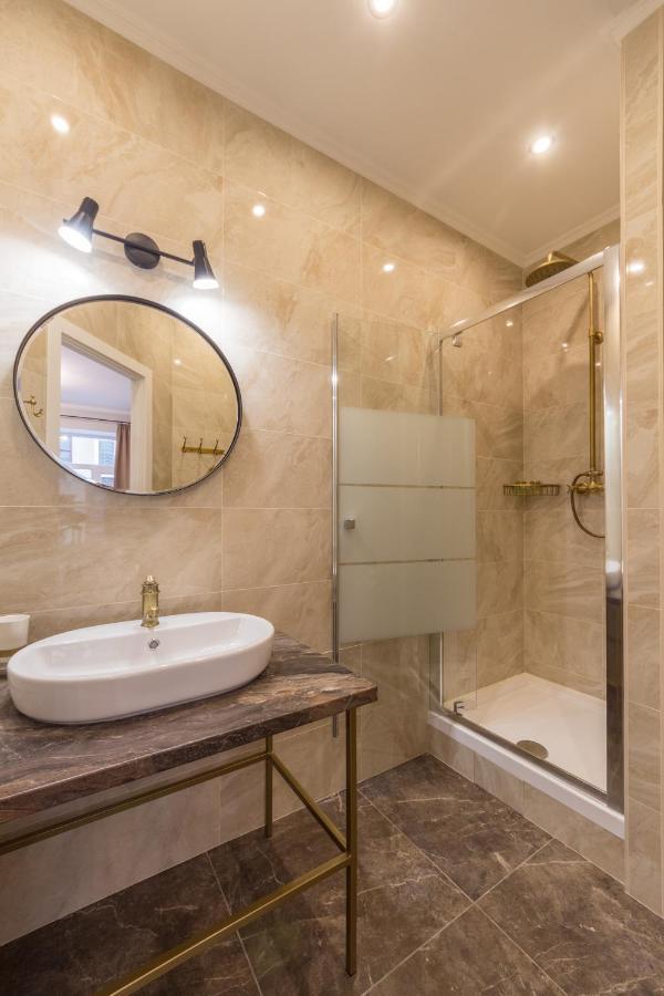 Design Apartment On Mykhailivskyi Ln. 4 Kiev Luaran gambar
