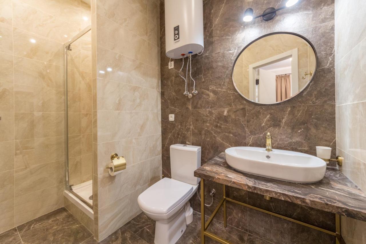 Design Apartment On Mykhailivskyi Ln. 4 Kiev Luaran gambar